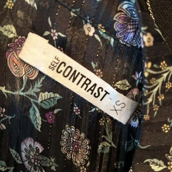 Floral Self Contrast Blouse - Picture 4 of 5